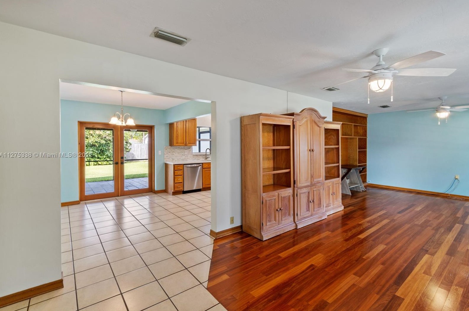 18432 92 Ct, Miami FL 33189-2463 exterior