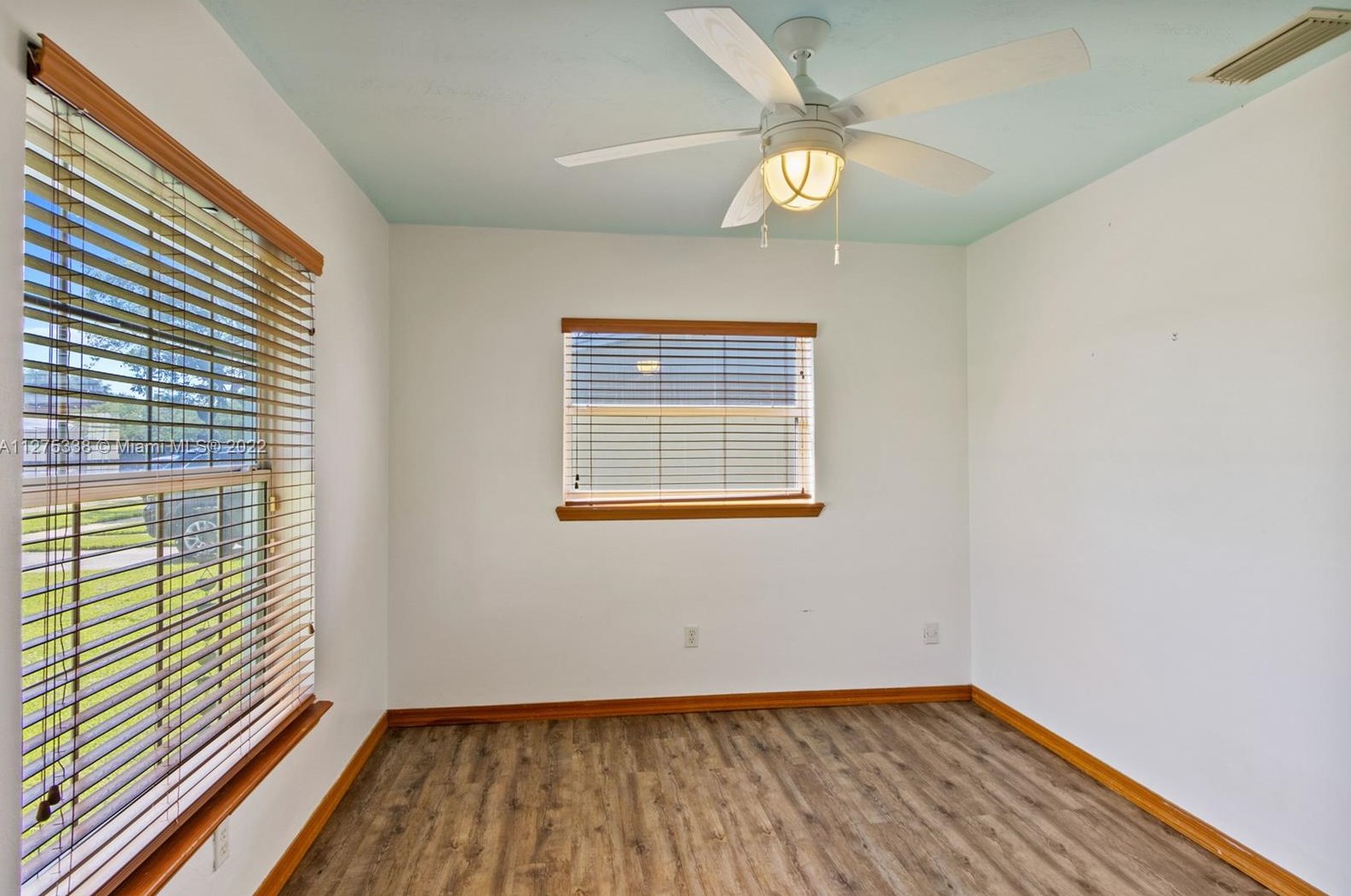 18432 92 Ct, Miami FL 33189-2463 exterior