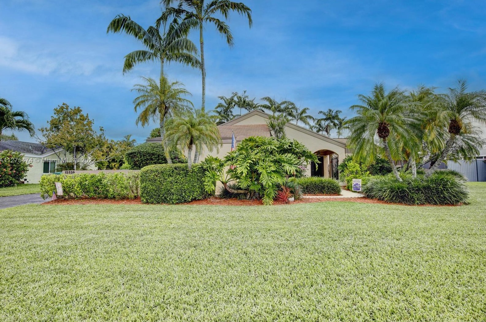 15539 152nd Ln, Miami, FL 33187-5465