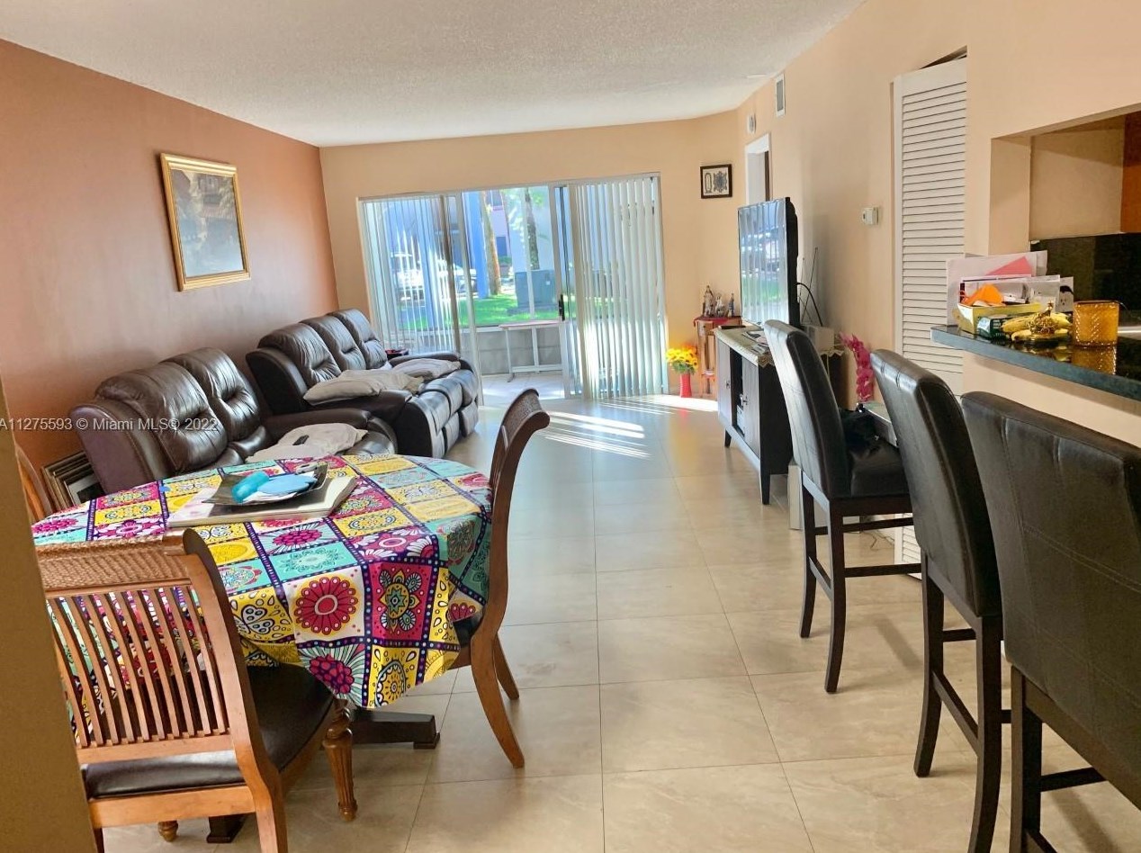 13920 93rd Ln, Miami, FL 33186-1268