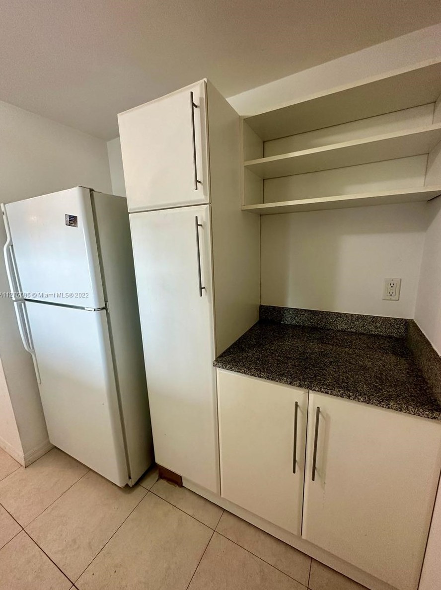 275 Ne 18th St #909, Miami, FL 33132