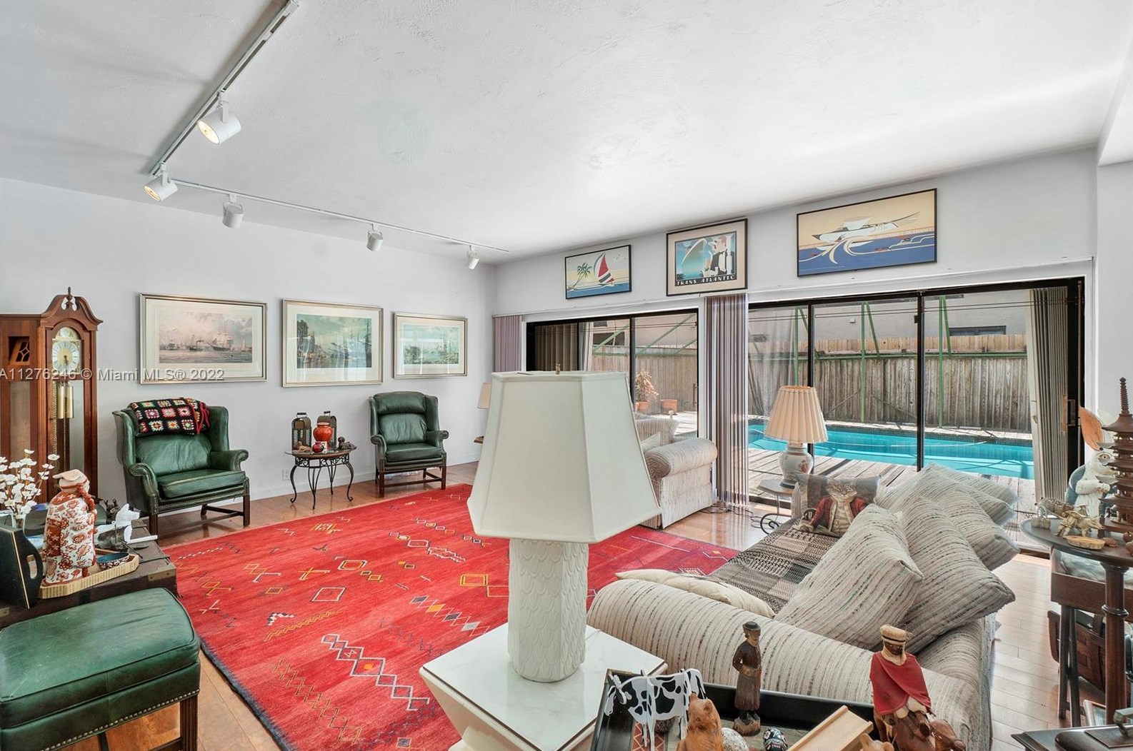 3200 Calusa St, Miami FL 33133-4731 exterior