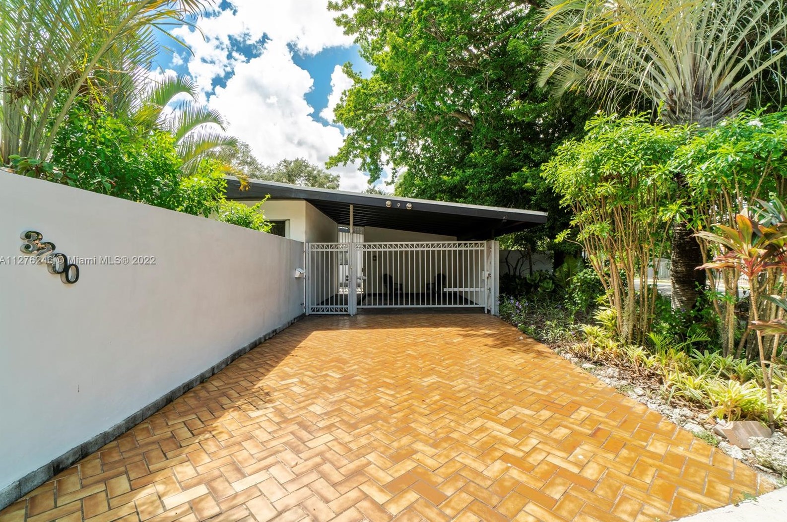 3200 Calusa St, Miami, FL 33133-4731