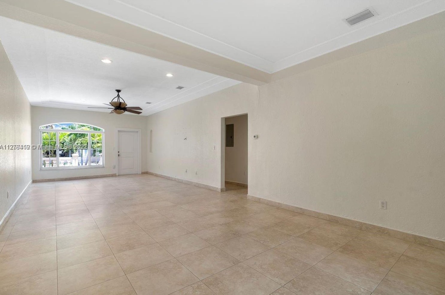 8810 Byron Ave #8810, Miami, FL 33154