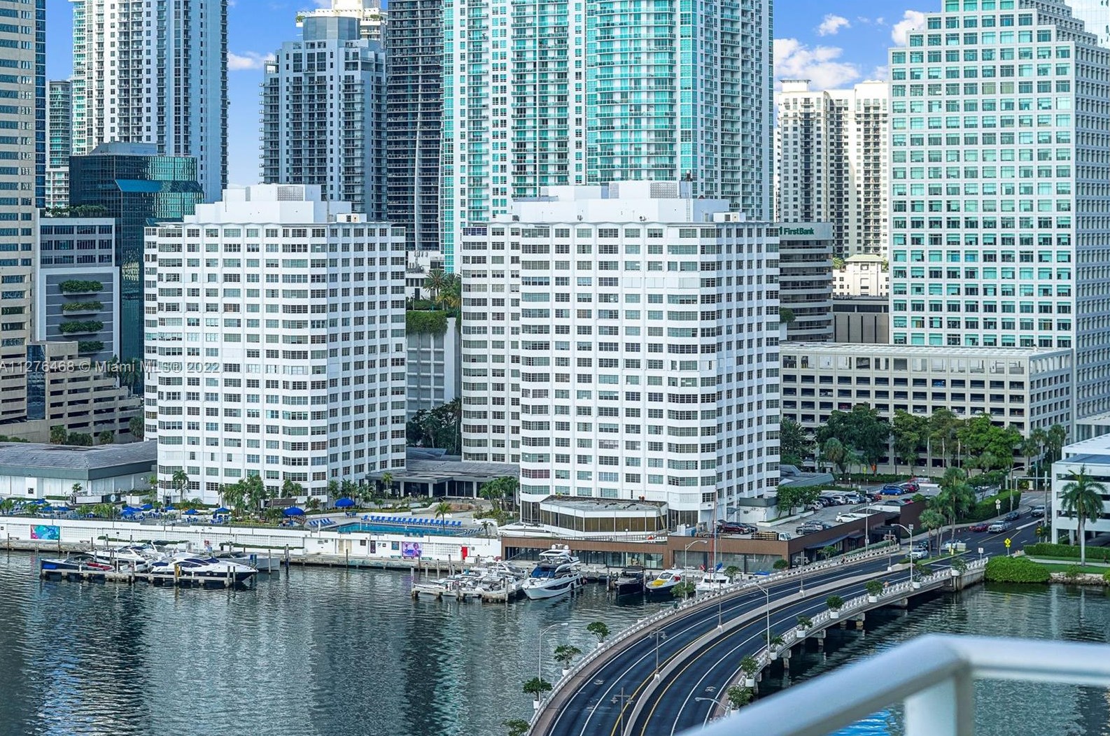 770 Claughton Island Dr, Miami FL  33131-2451 exterior