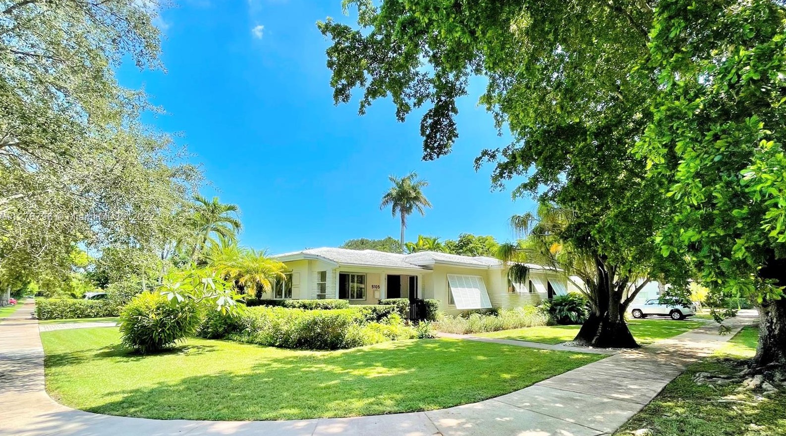 5105 Alhambra Cir, Miami, FL 33146-1917