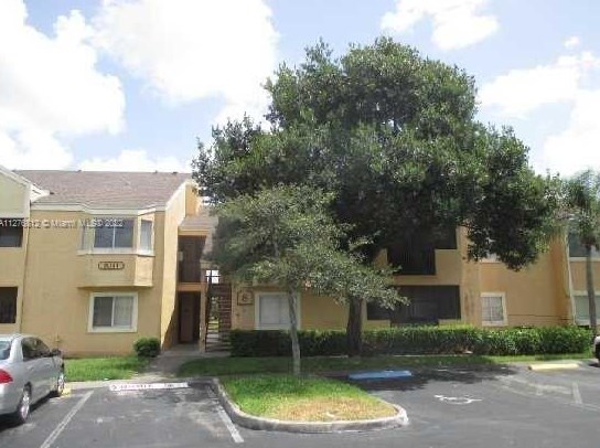 8471 Sw 5th St #208, Hollywood, FL 33025