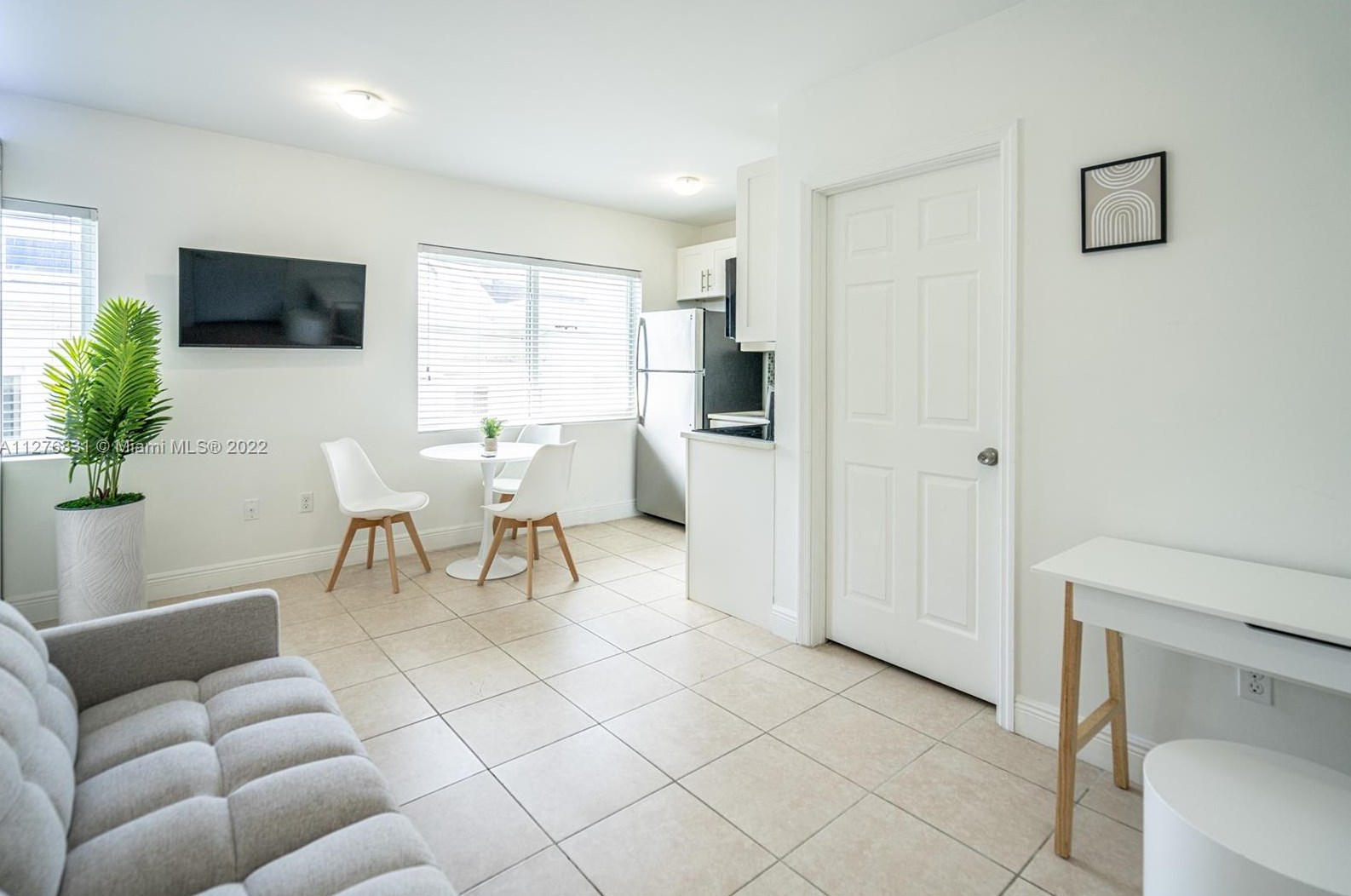 6971 Carlyle Ave #207, Miami, FL 33141