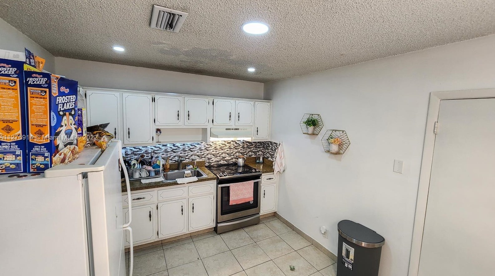 1936 Washington St, Hollywood FL 33021-7146 exterior