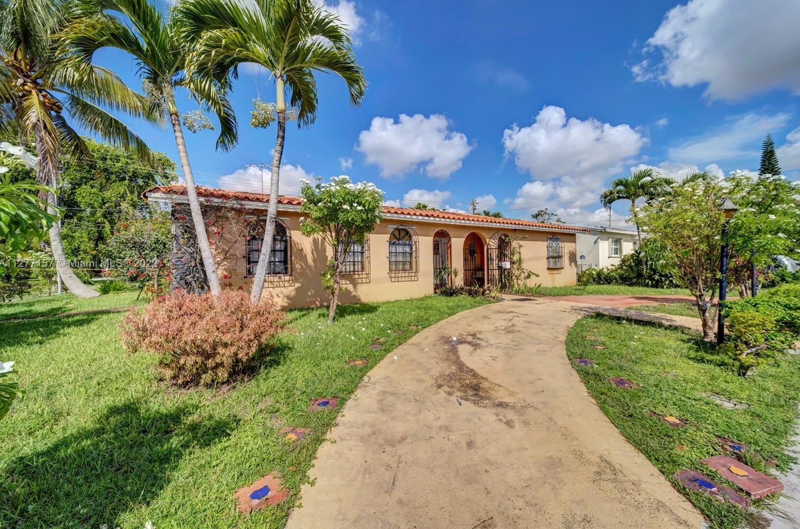 12600 5th Ave, Miami, FL 33161-4705