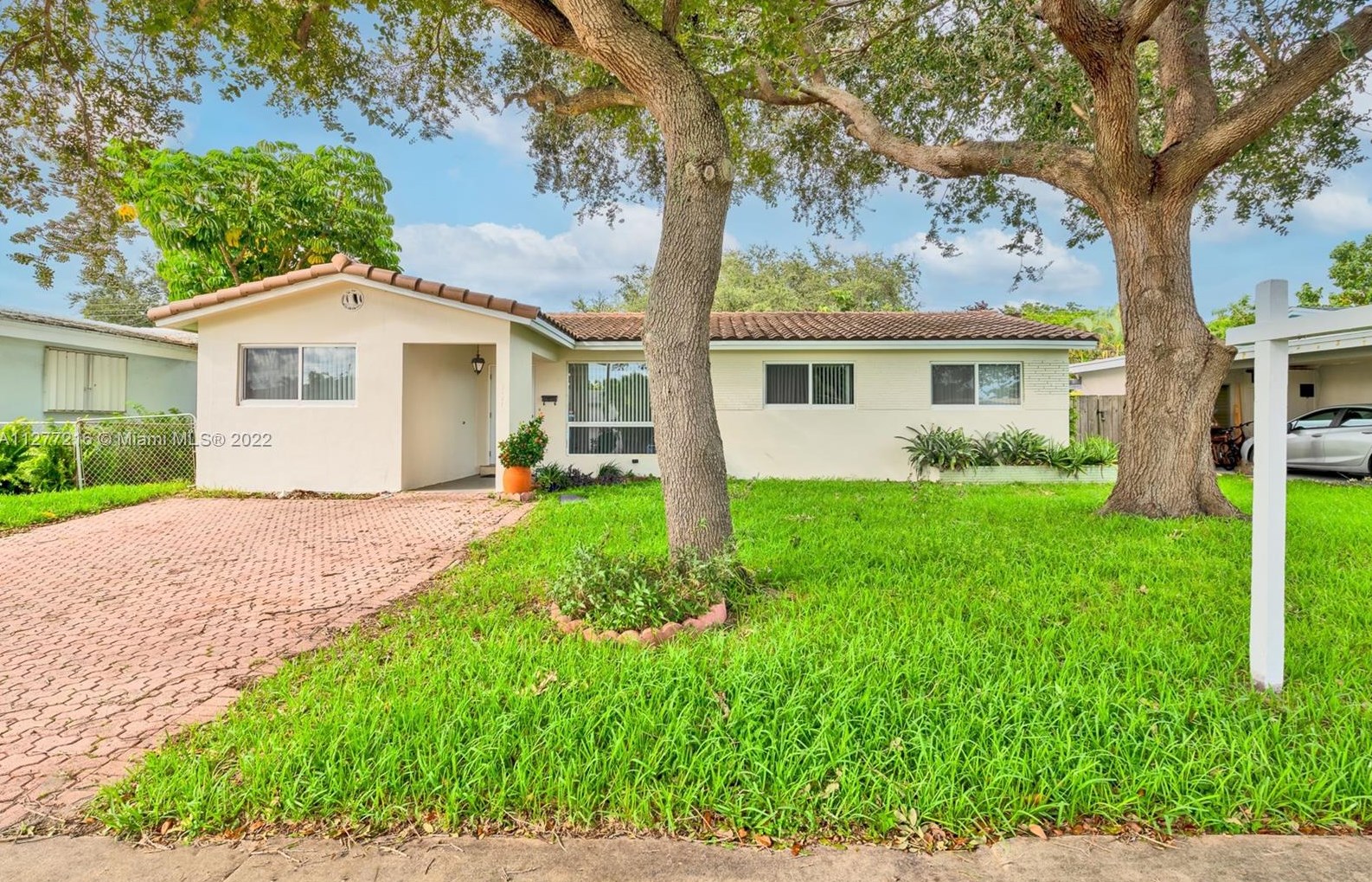 3197 Harding St, Hollywood, FL 33021