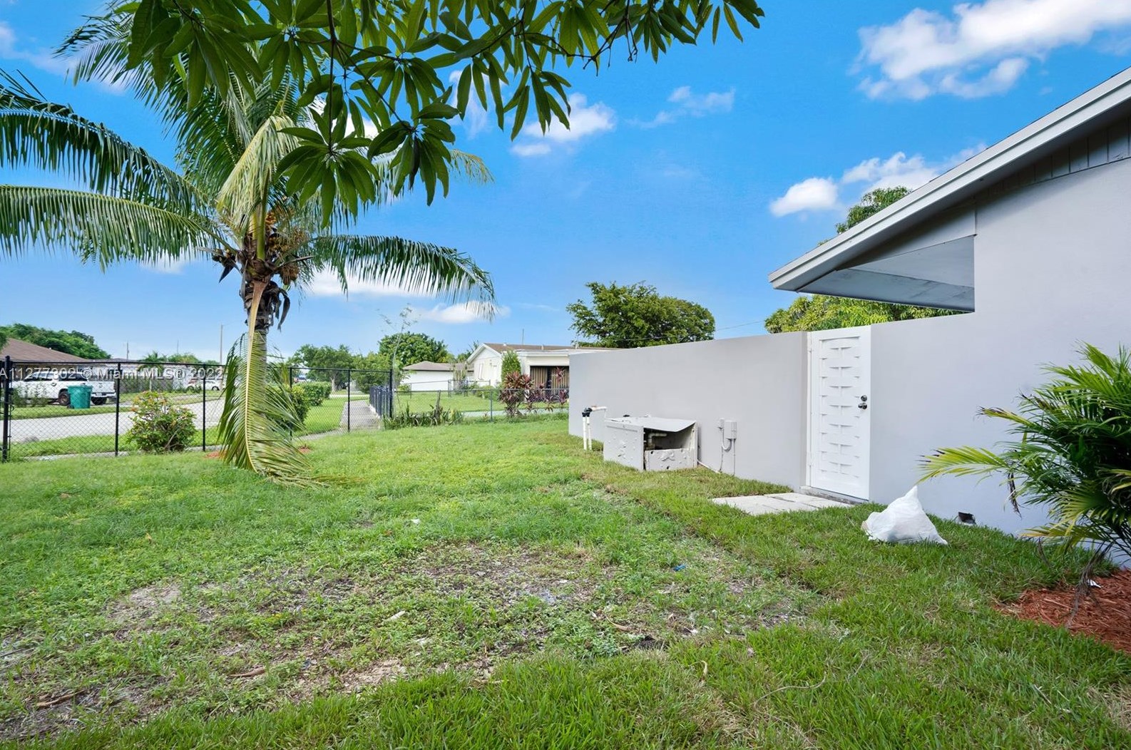 10475 152nd St, Miami FL  33157-1420 exterior