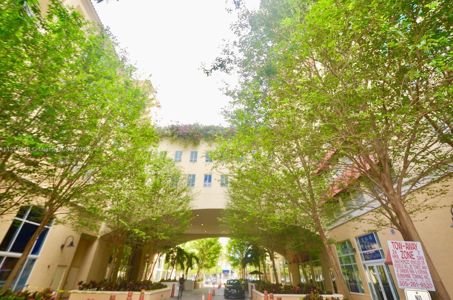 7355 89th St, Miami FL 33156-7581 exterior