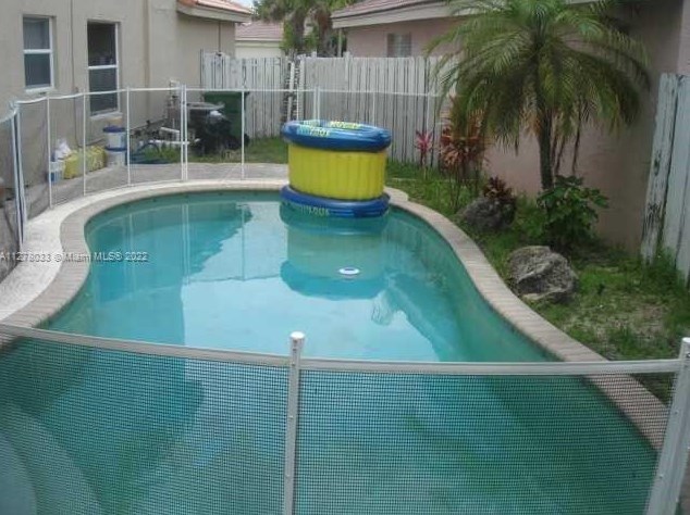 18232 5th St, Hollywood FL  33029-4310 exterior