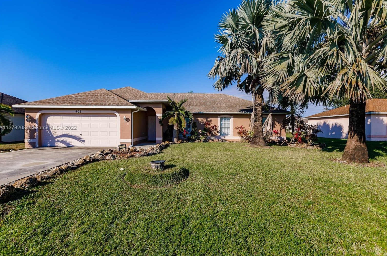 402 7th Ct Sw, Cape Coral, FL 33991