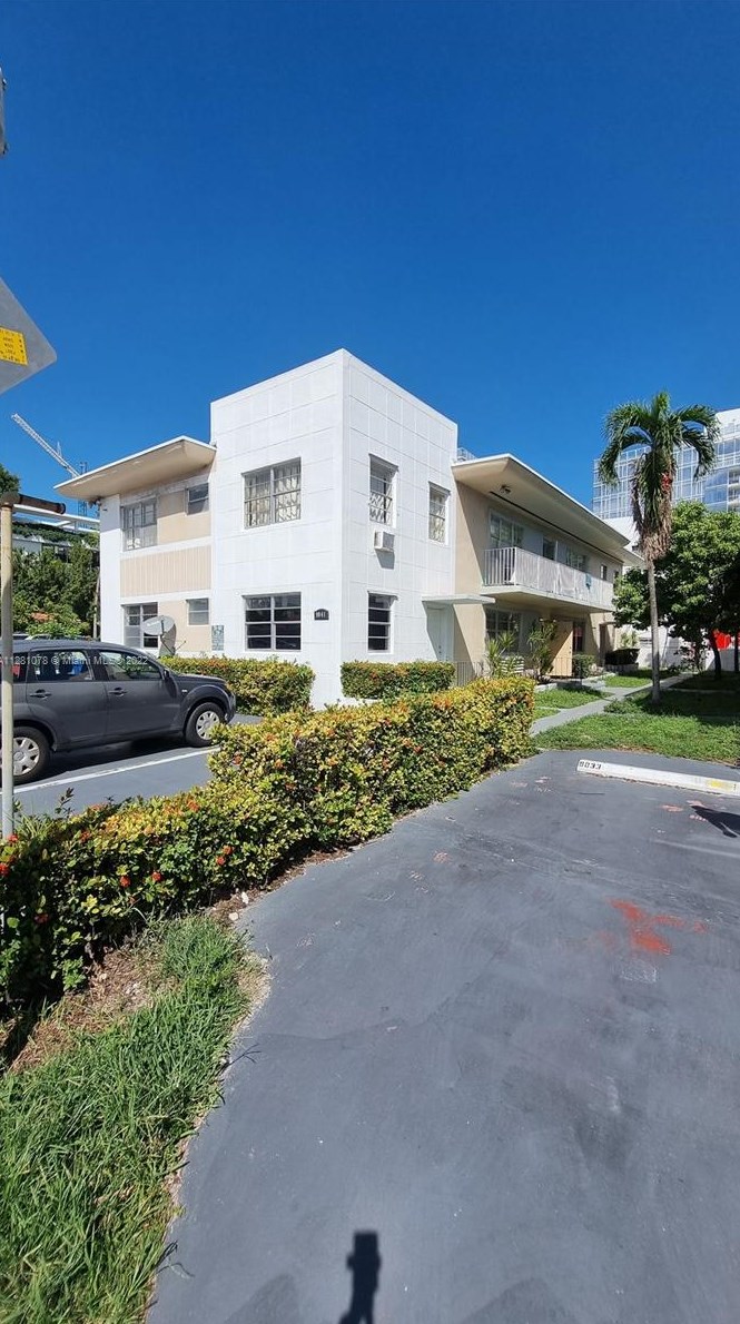 9041 Harding Ave #1, Miami, FL 33154