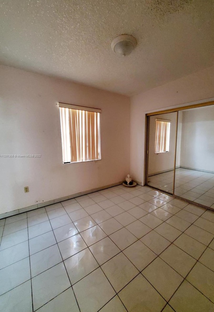 3440 18th St, Miami FL 33175-1501 exterior