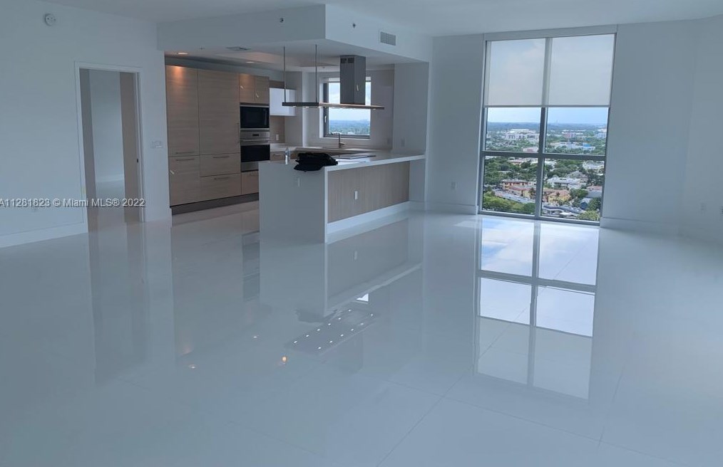 17111 Biscayne Blvd, Miami FL 33160 exterior