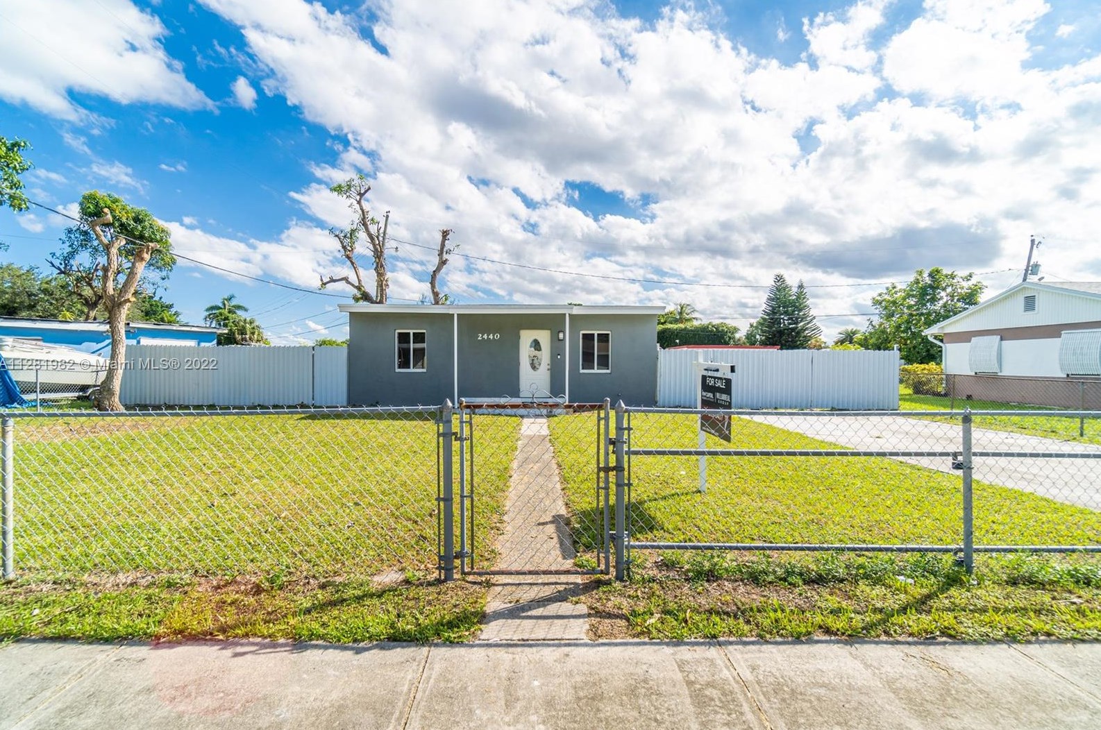 2440 Nw 157th St, Miami, FL 33054