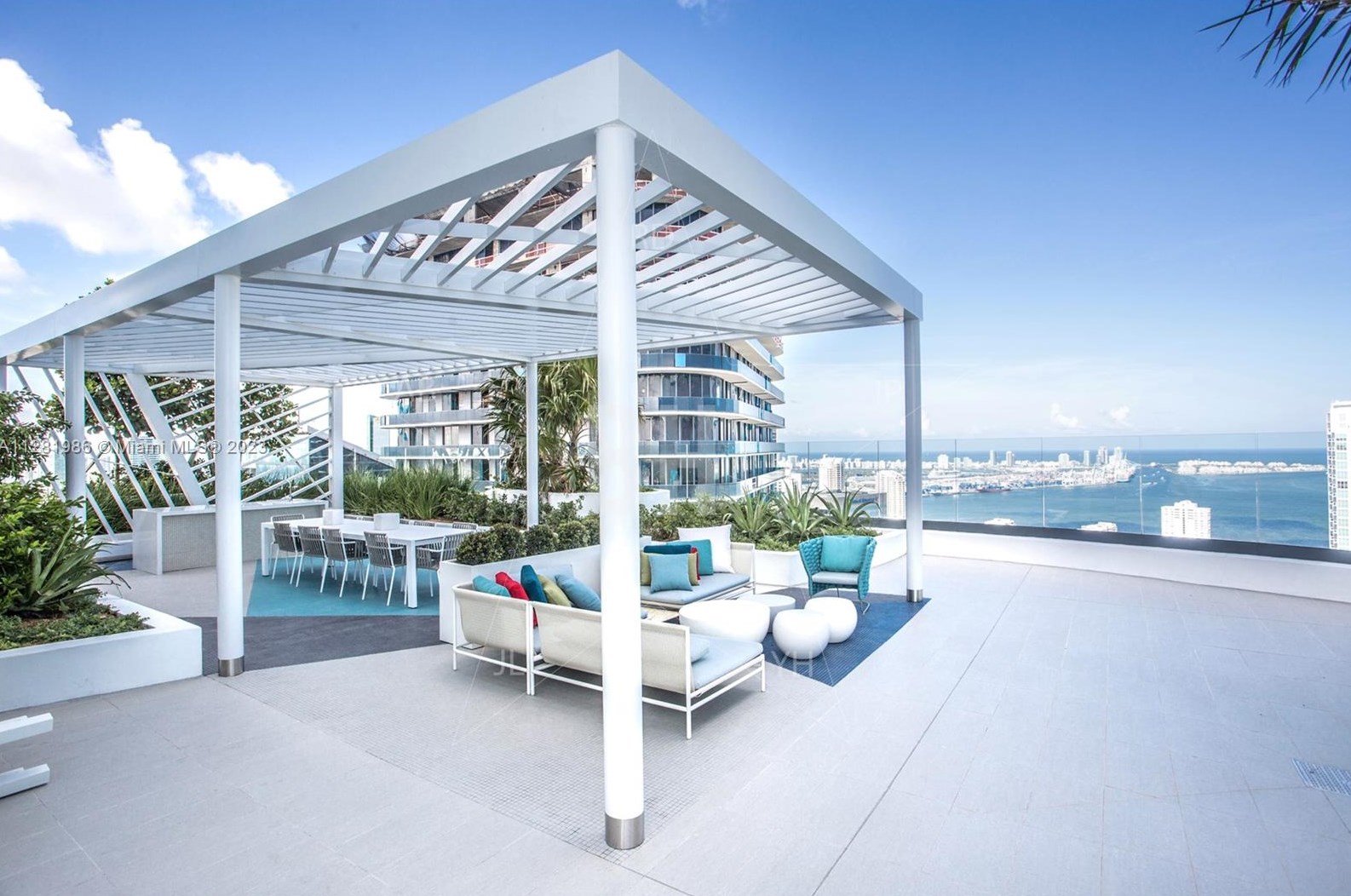 45 9th St, Miami FL  33132-1714 exterior