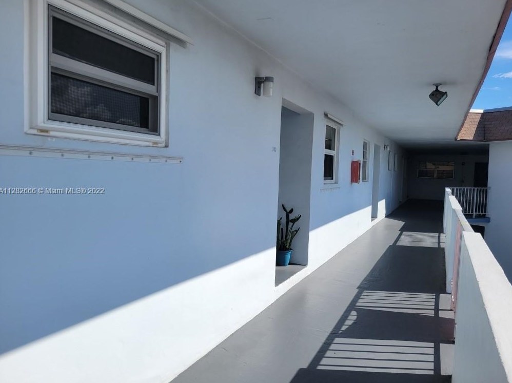 1400 Tallwood Ave, Hollywood, FL 33021-7974