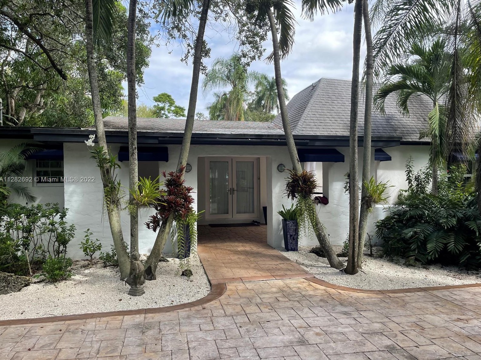 6755 74th St, Miami, FL 33143-4536