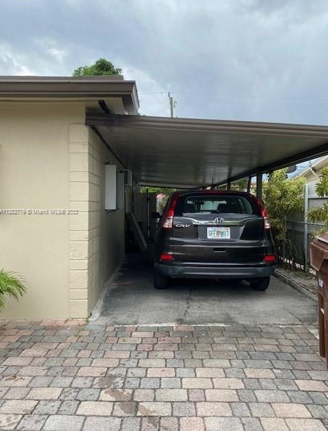 874 W 70 Pl, Hialeah, FL 33014