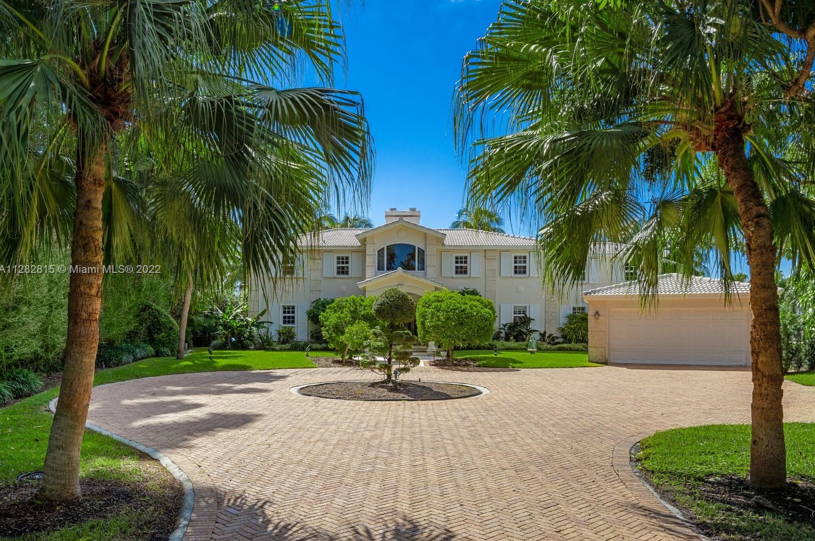 2501 Lake Ave, Miami, FL 33140-4228