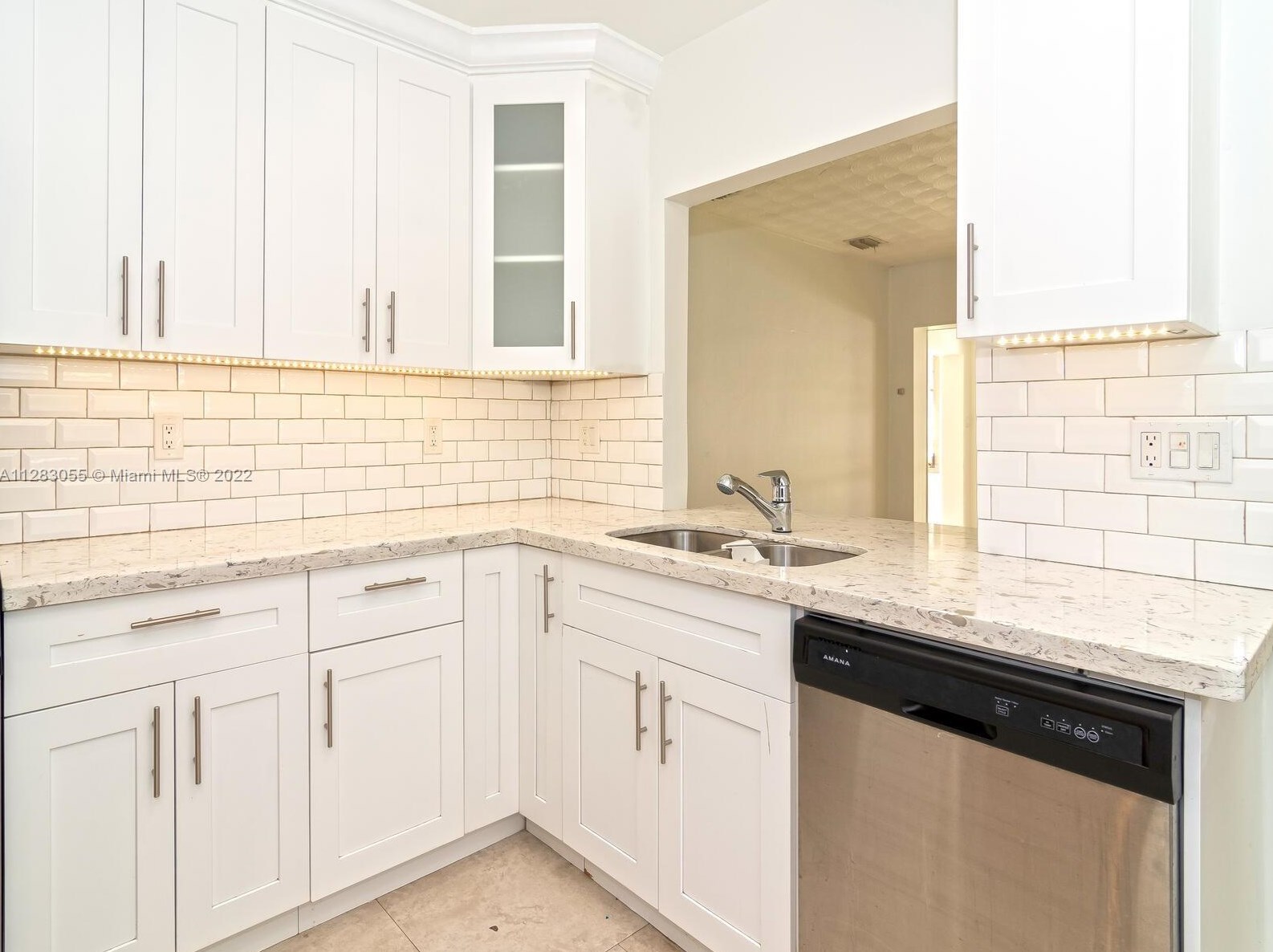 2507 Thomas St, Hollywood FL  33020-2062 exterior