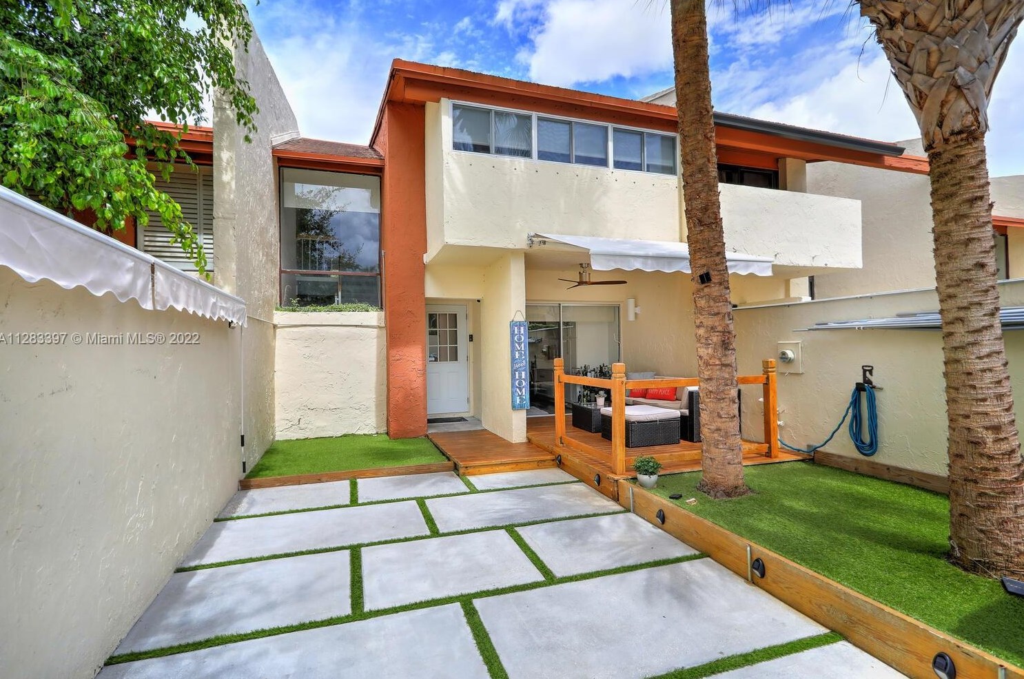 10461 80th St, Miami, FL 33173-2913