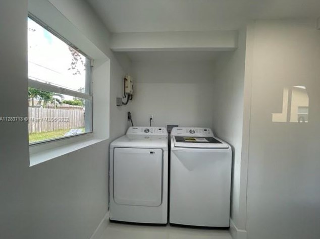 6711 Mcclellan St, Hollywood FL  33024-1829 exterior