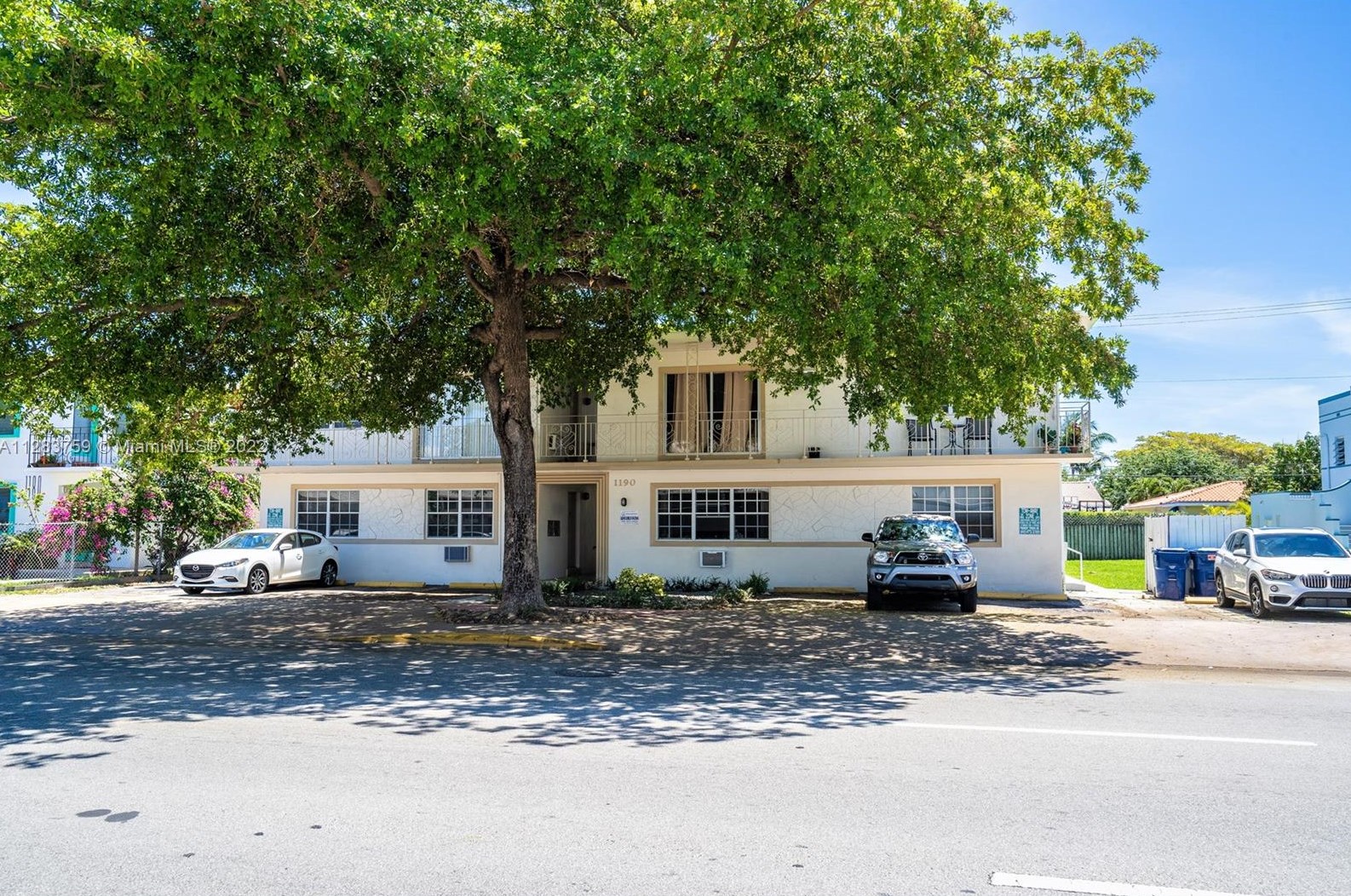 1190 71st St Apt 9, Miami, FL 33141