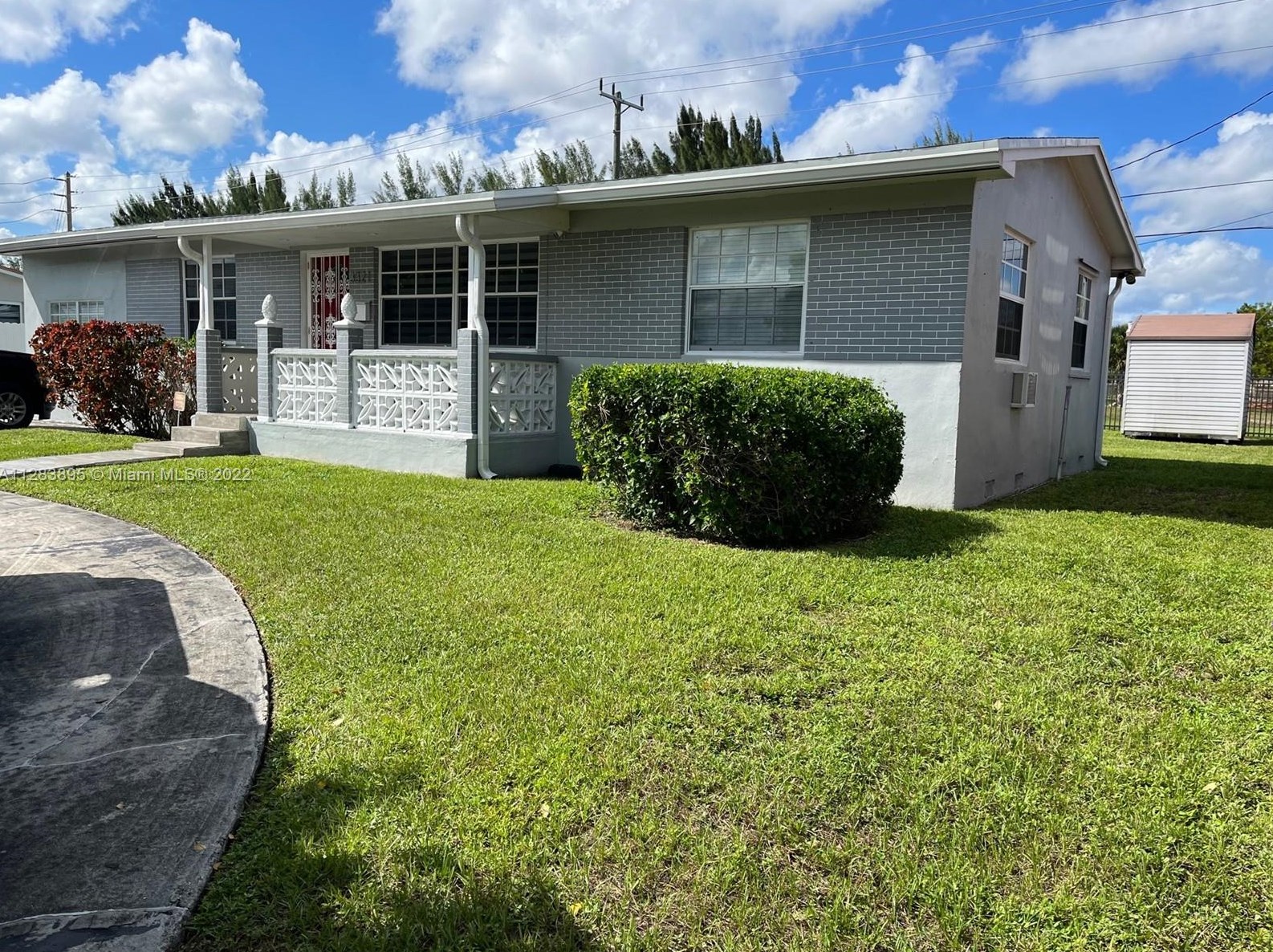 3321 154th Ter, Miami, FL 33054-2439