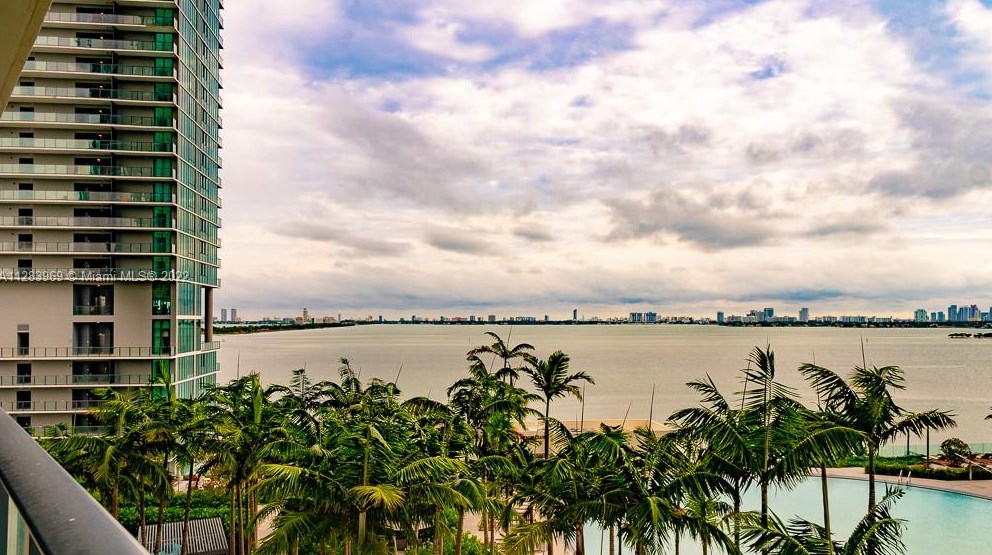 650 32nd St, Miami, FL 33137-3644