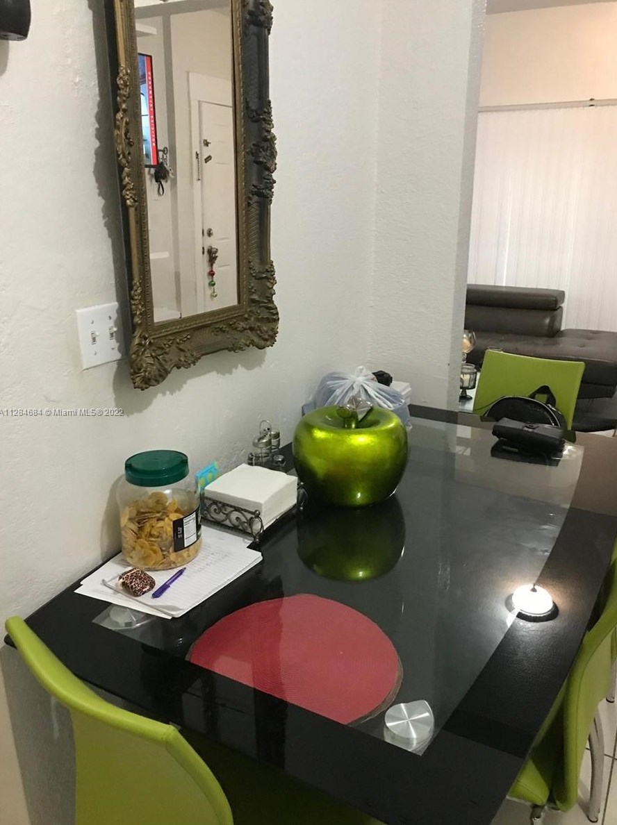 441 25th Ave, Miami, FL 33125-4462