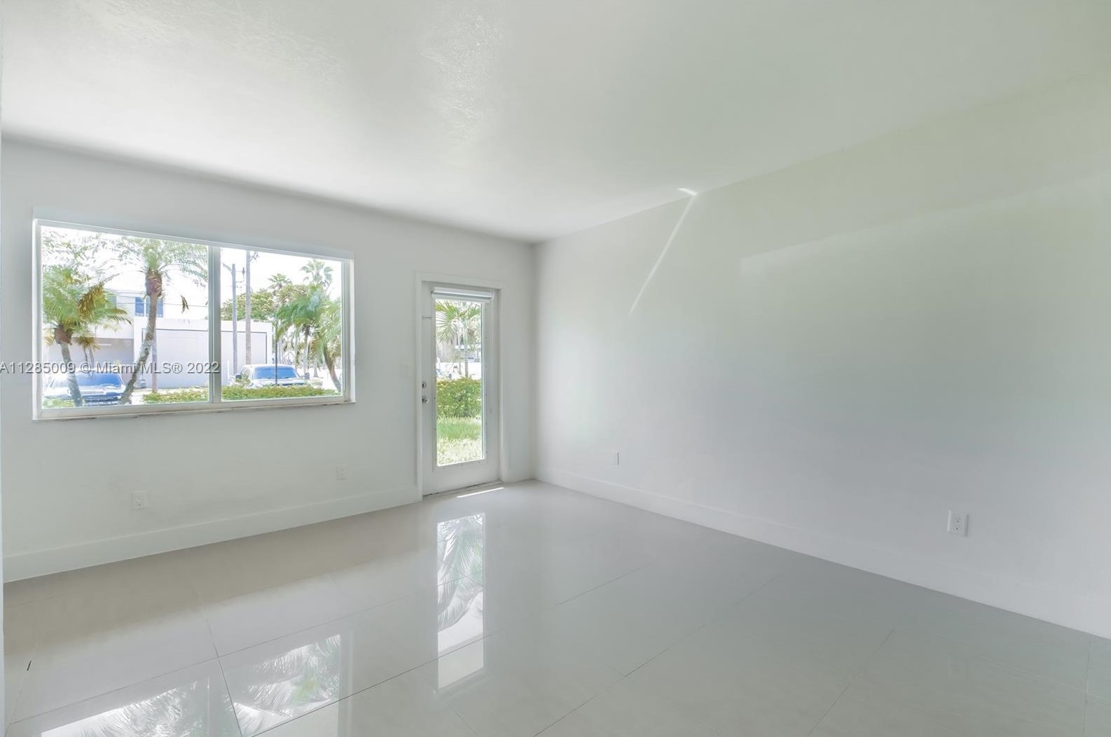 400 Ne 137th St #103, Miami, FL 33161