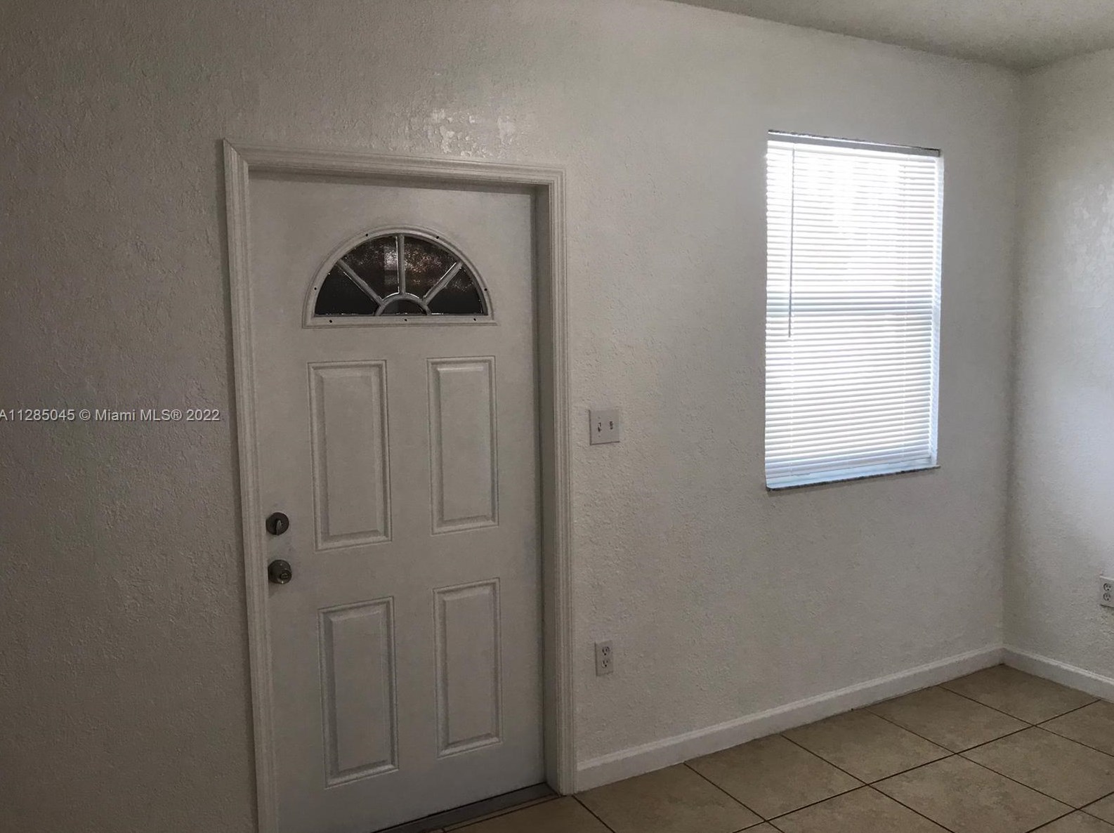 160 Nw 11th Terrace #5, Miami, FL 33136