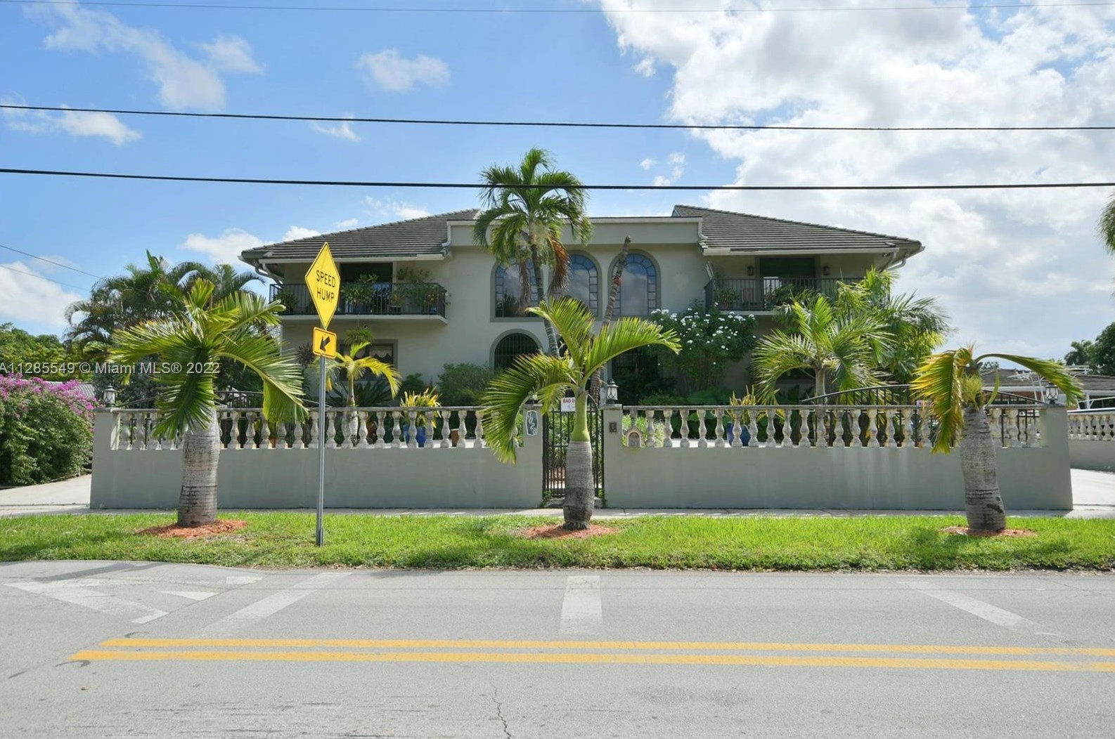 3028 13th St, Miami, FL 33125-1920