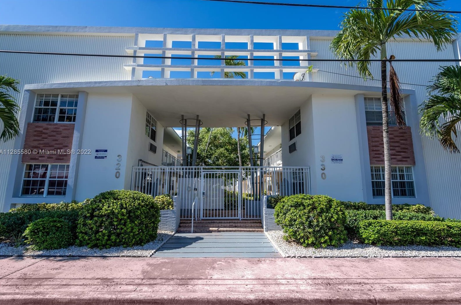 330 84th St #2, Miami, FL 33141