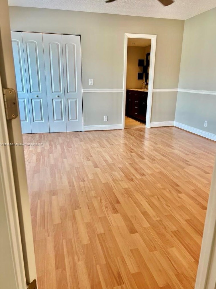 2500 Camelot Ct, Hollywood FL  33026-3649 exterior