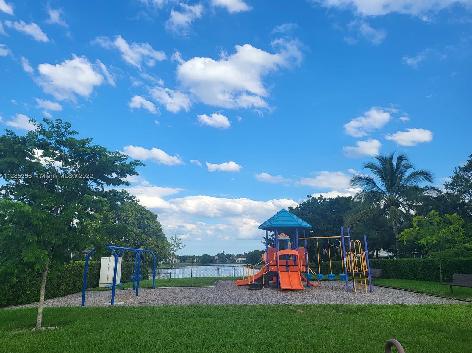 19420 5th St, Hollywood, FL 33029-3246