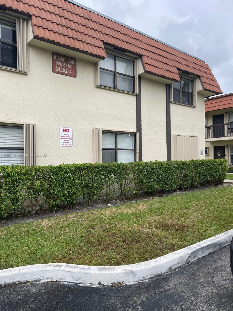10006 Nw 6th St #101, Hollywood, FL