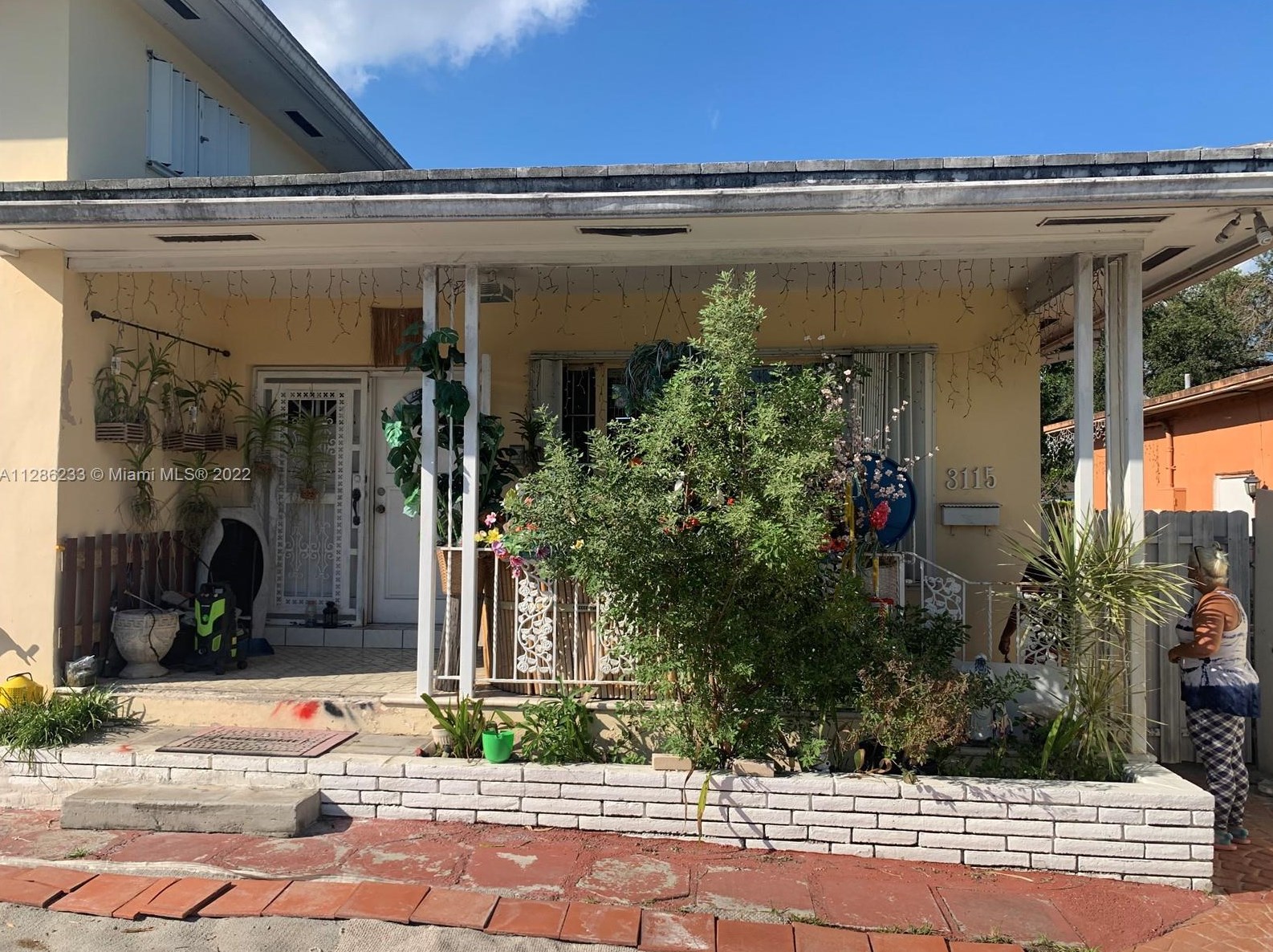 3115 49th St, Miami FL  33142-3420 exterior