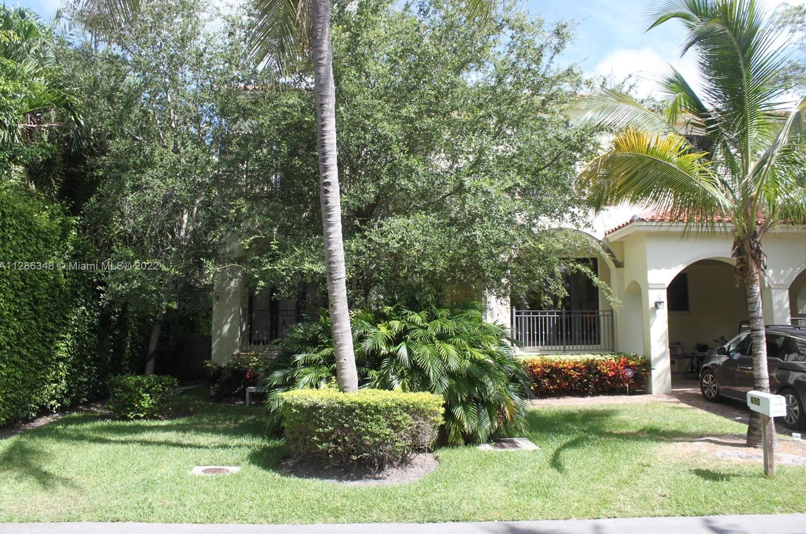 690 Harbor Ln, Miami, FL 33149-1714