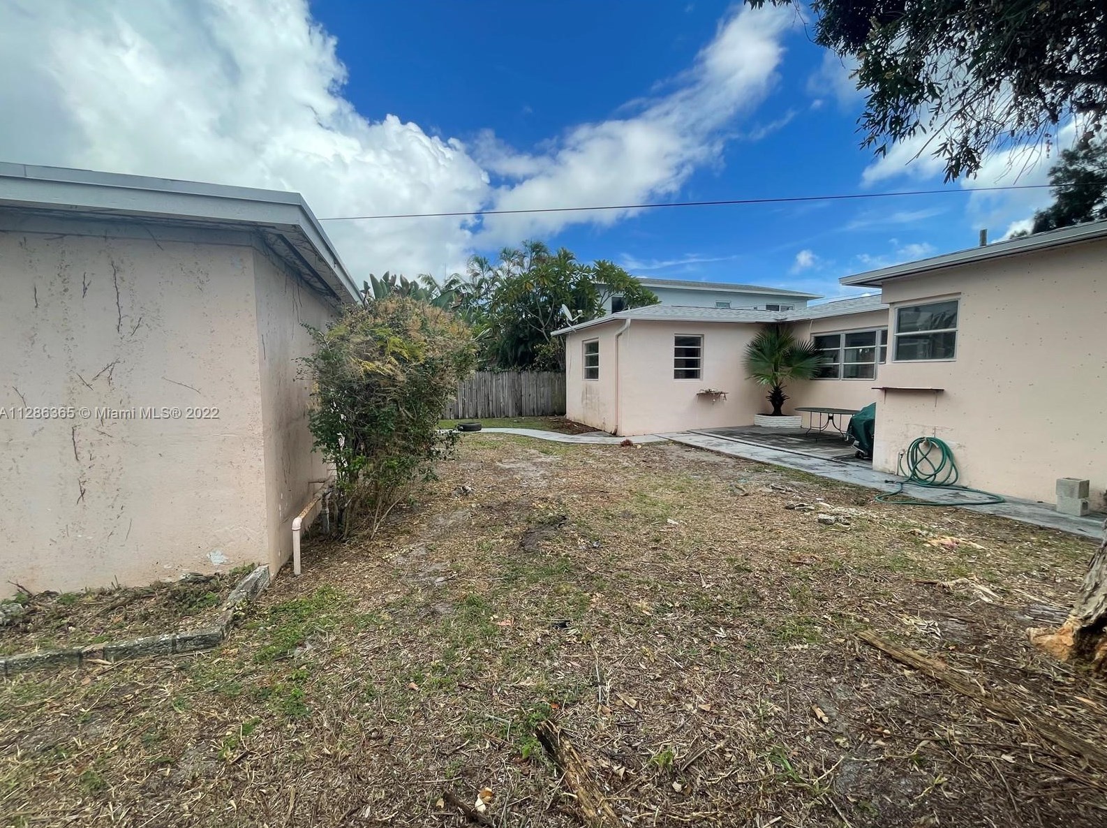 224 Sw 12th St, Dania Beach, FL 33004