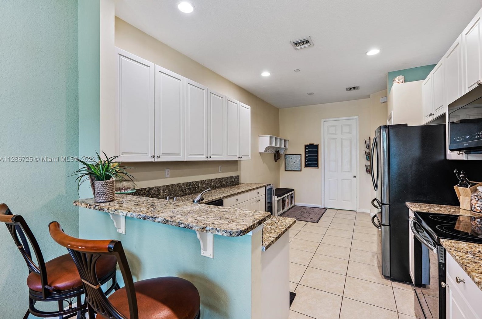 337 Otter Run Pl, Stuart FL  34997-3046 exterior