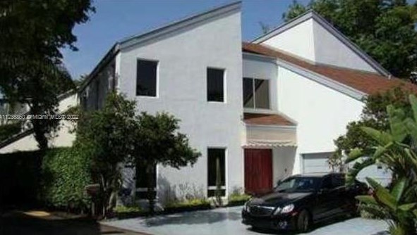 1906 Oak Haven Cir, Miami, FL 33179-2844