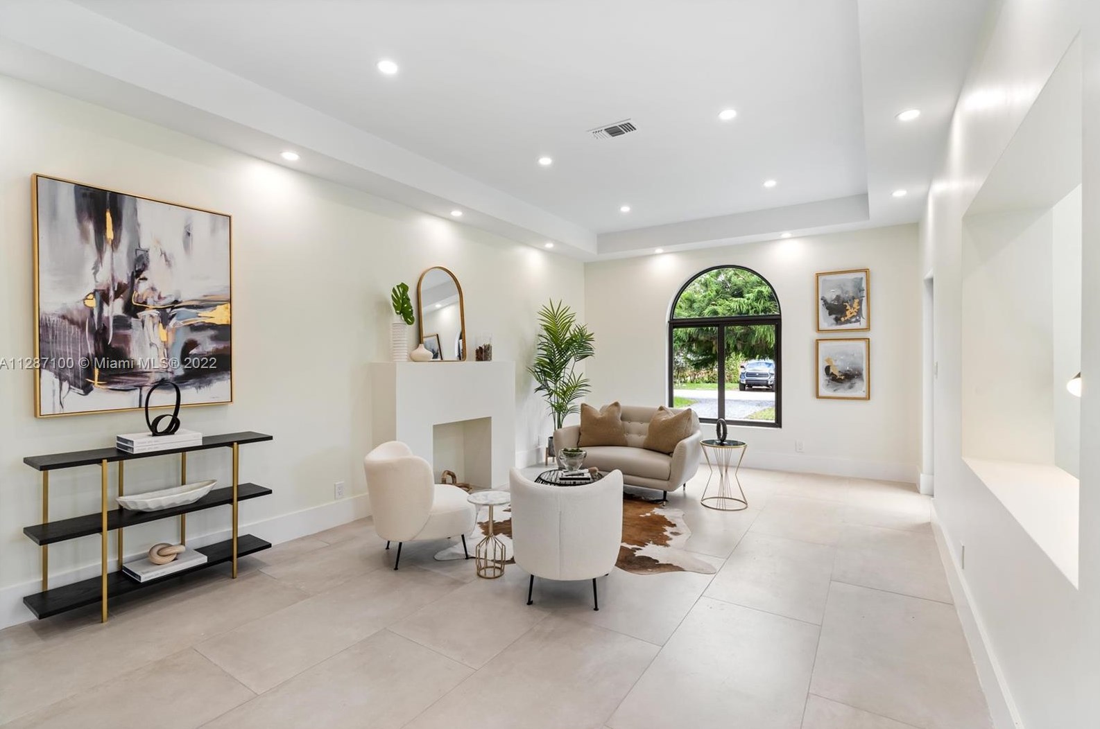 1310 Marseille Dr, Miami, FL 33141-3607