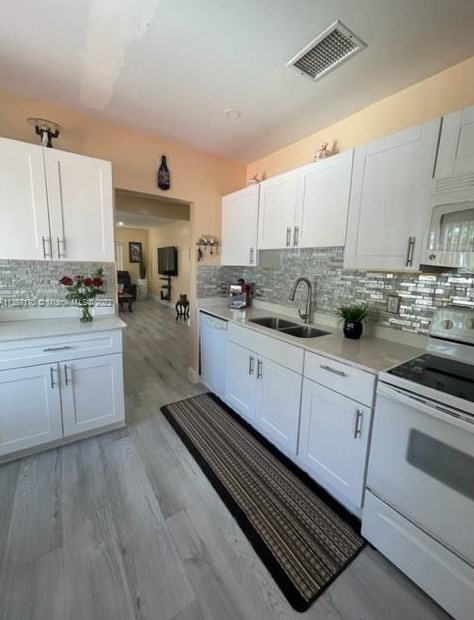 2960 71st St, Miami, FL 33147-5934