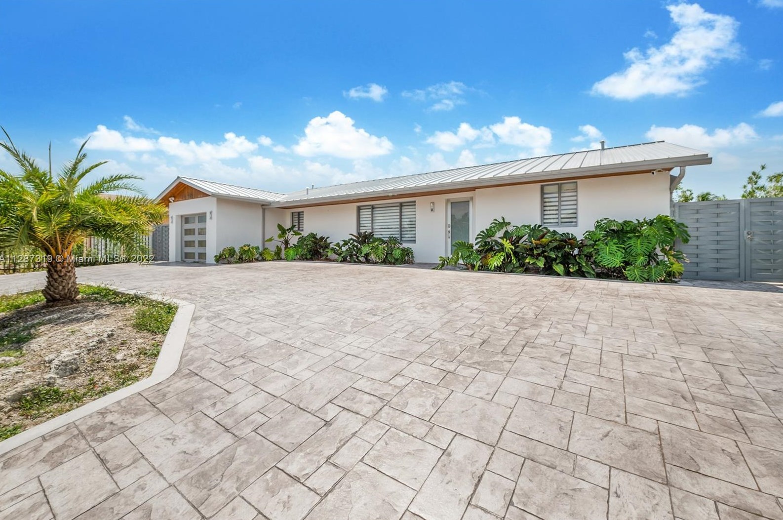 10822 165th Ter, Miami FL  33157-2943 exterior